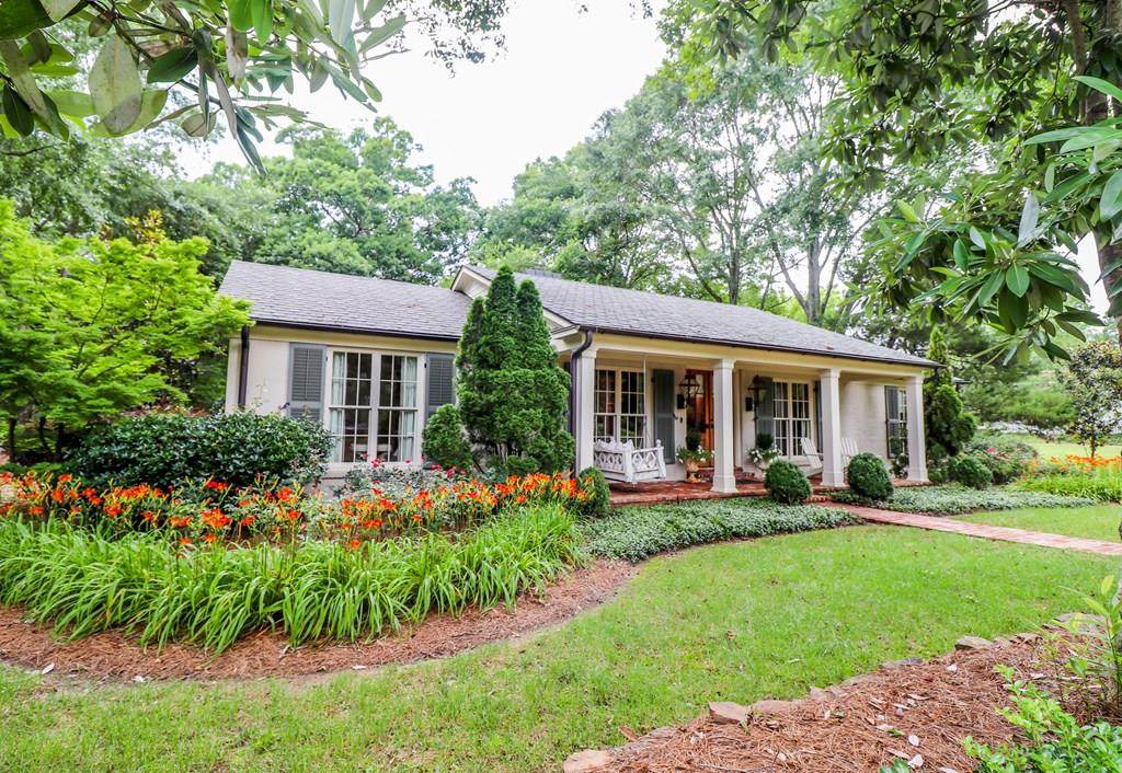 904 S. 11th - Photo 1
