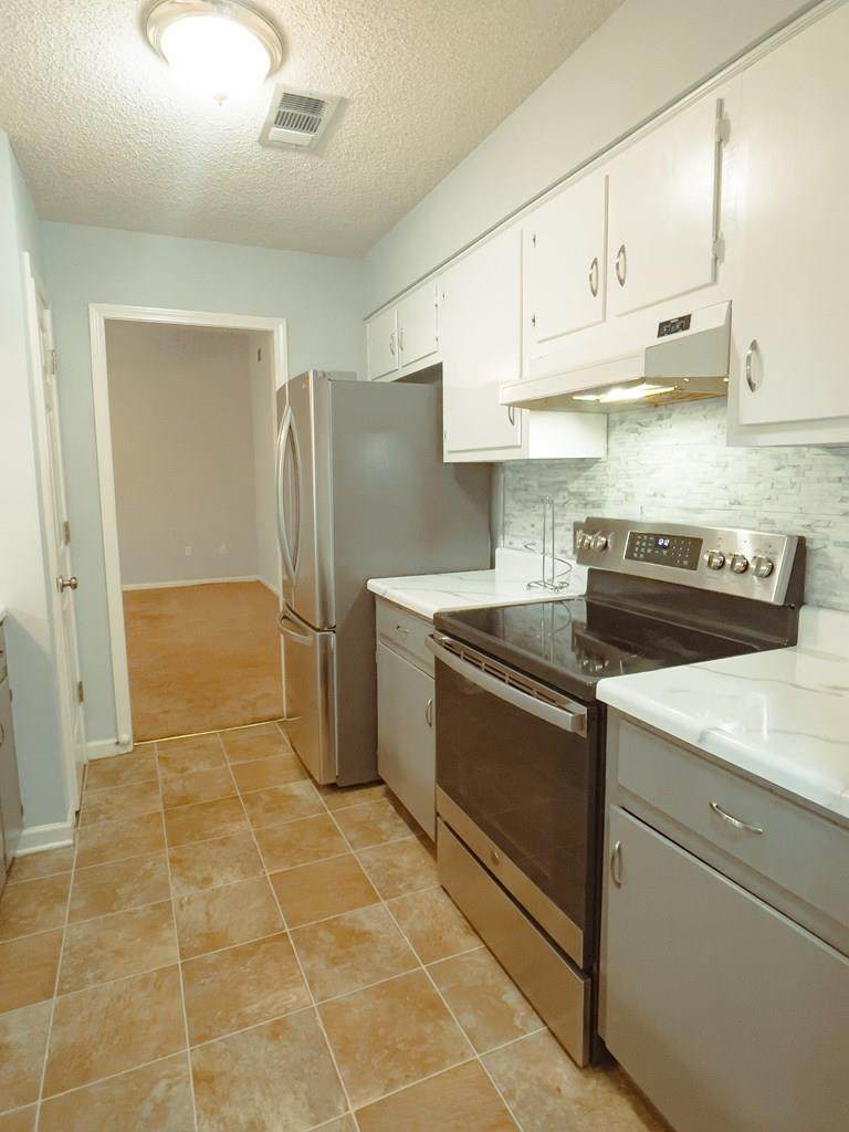 502 Meadow Lane - Photo 1