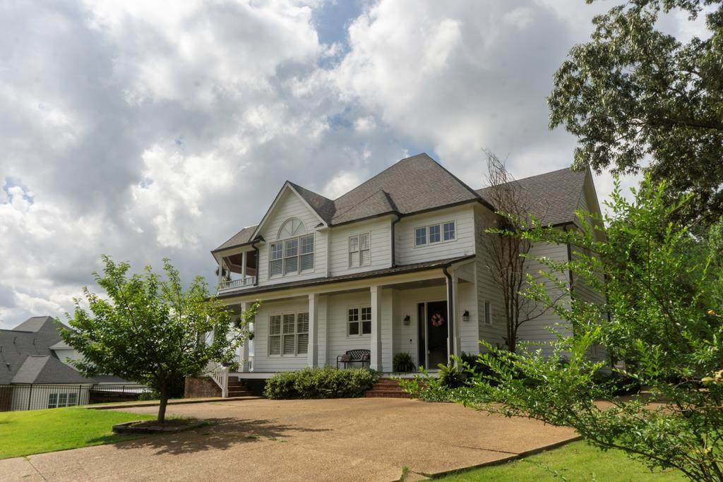 8003 Lake Cove - Photo 1