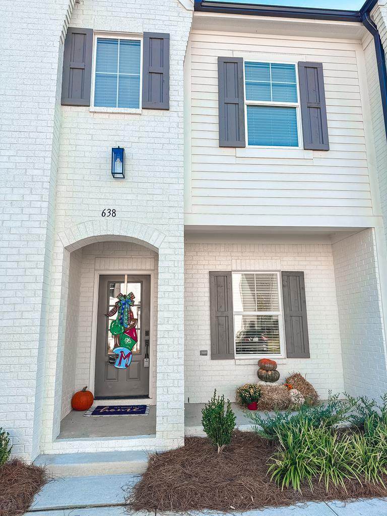 638 Cottage Grove Circle - Photo 1