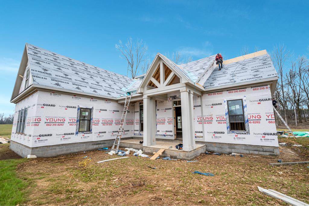 711 Oxford Loop - Photo 1