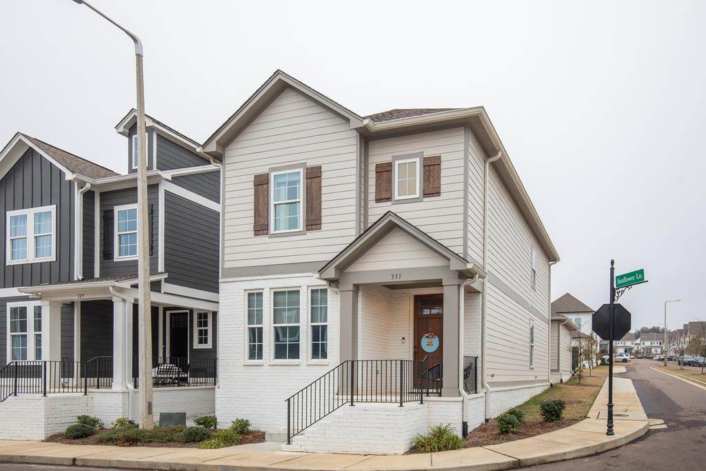 331 Sunflower Lane - Photo 1