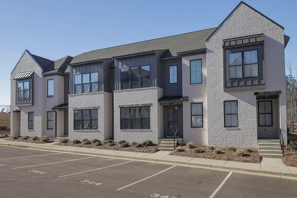 344 Stillwater Lane - Photo 1