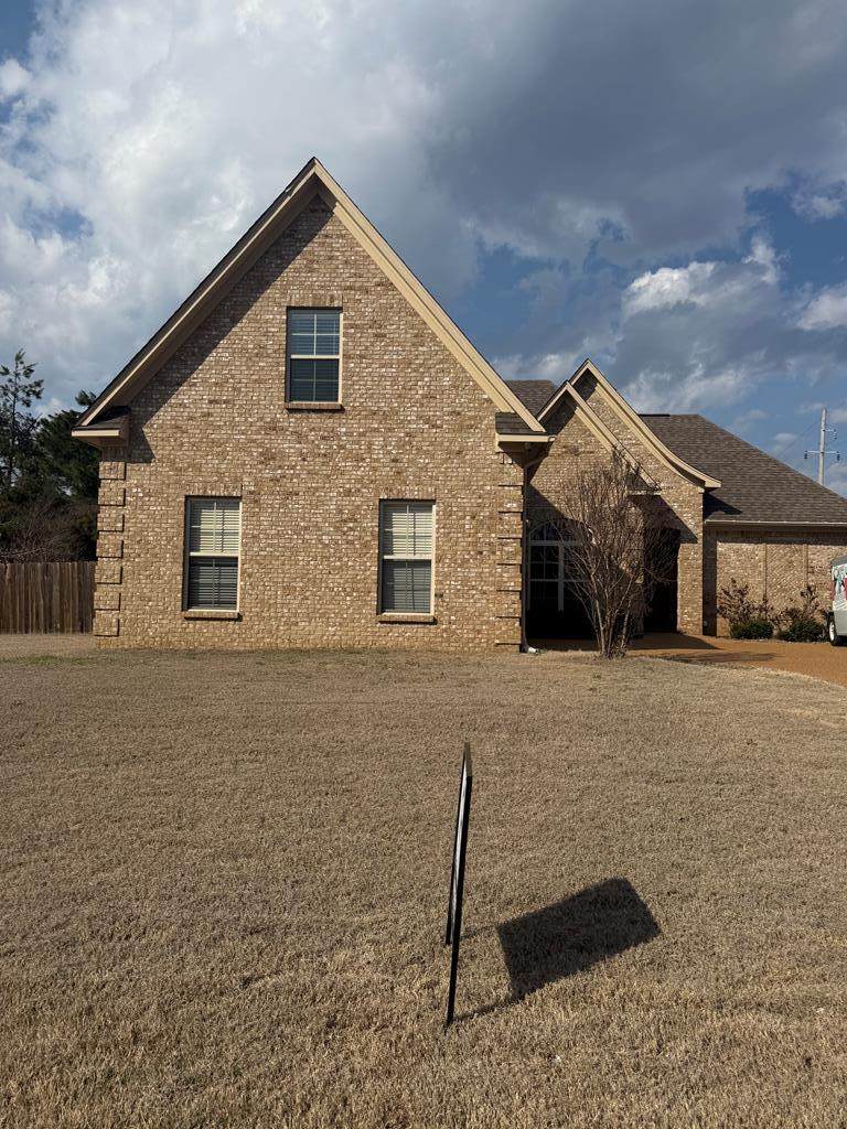 1229 Westbrook Dr. - Photo 1