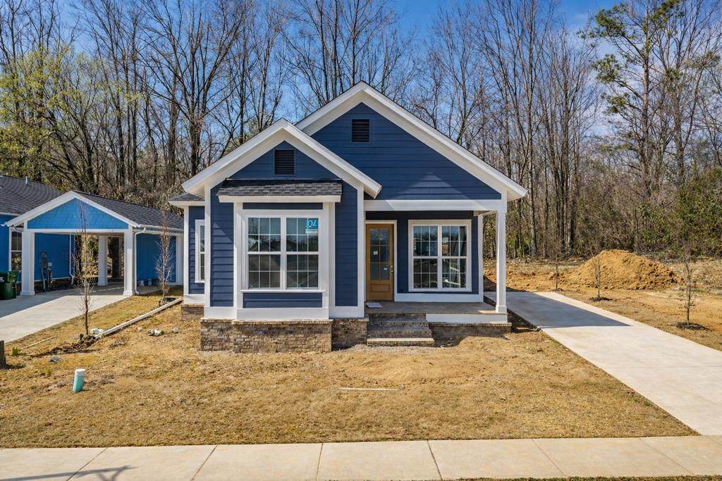 1104 Coliseum - Photo 1