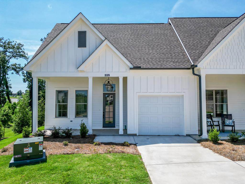 325 Cottage View - Photo 1