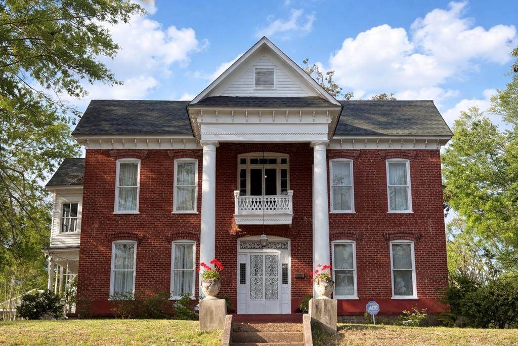 311 Wood Street - Photo 1