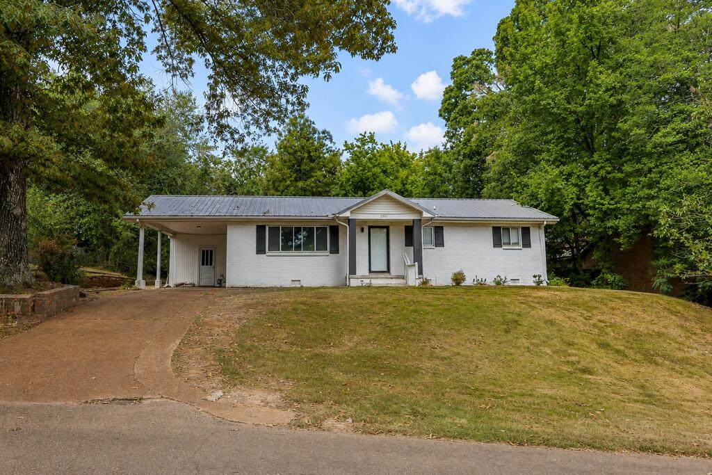 2202 Scott Street - Photo 1