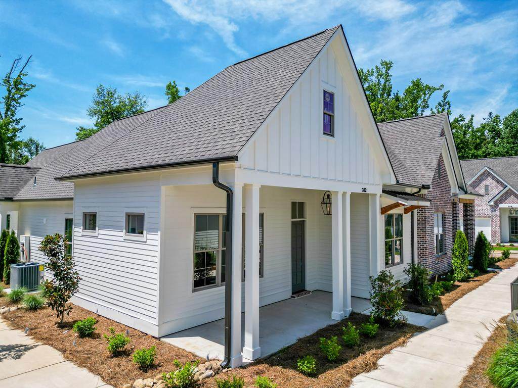 312 Cottage View - Photo 1