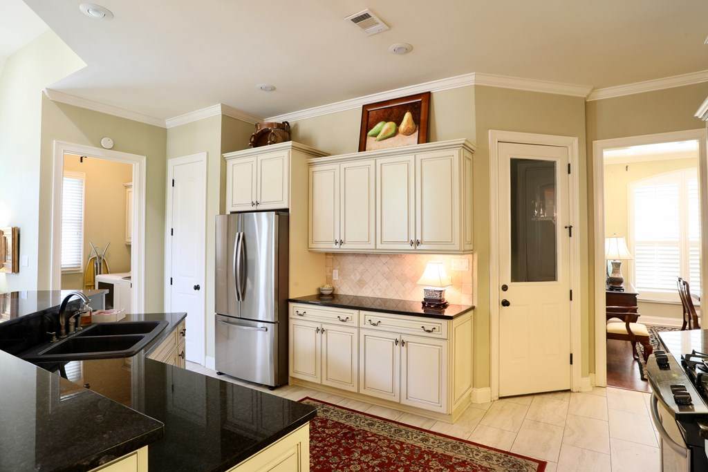 https://bt-photos.global.ssl.fastly.net/oxford/orig_boomver_2_168092-2.jpg