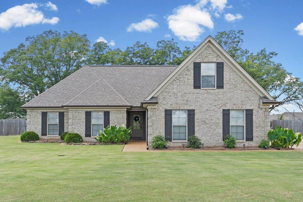 209 Eagle View Drive - Photo 1
