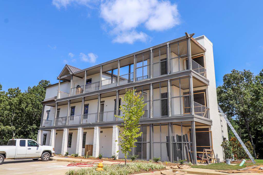 5102 Fairmont Way - Photo 1
