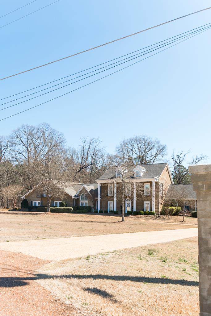 107 Cedar Hill Drive - Photo 1