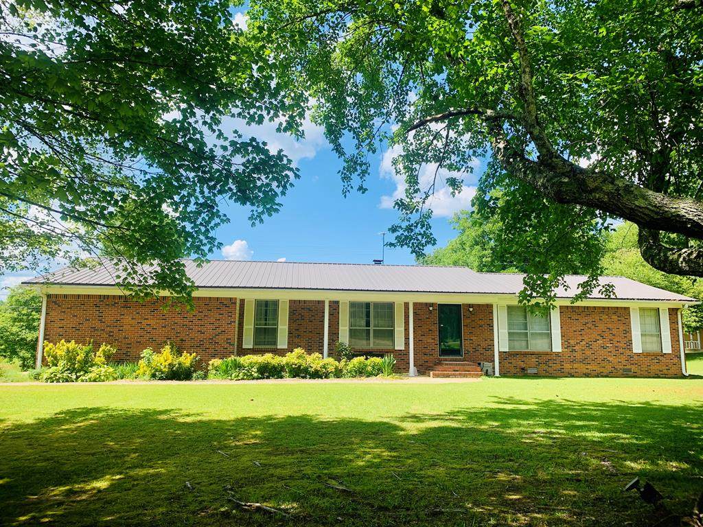 391 Hwy 30 E - Photo 1