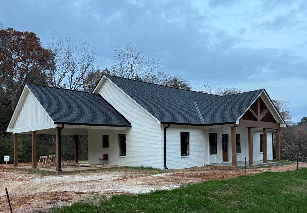 28 West Long Street - Photo 1