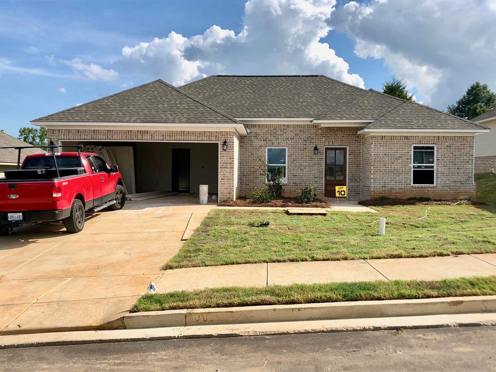 1018 Briarwood Dr. - Photo 1