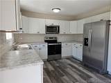 612 E 8th Street - Photo 8