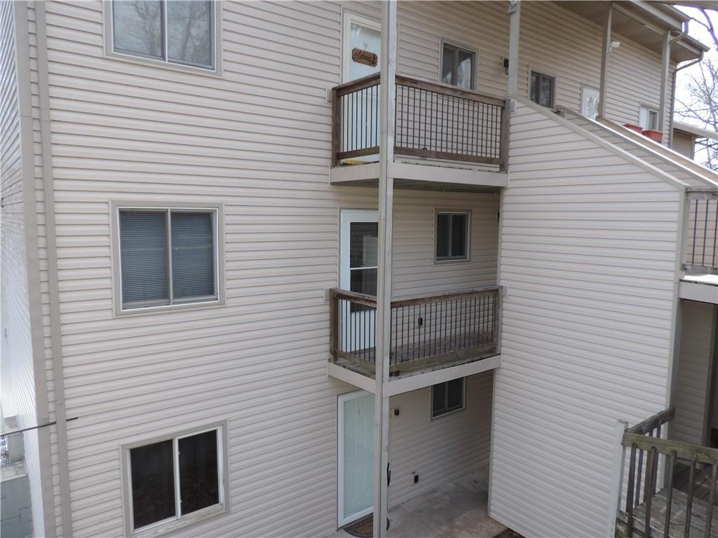 37 Hampton Bay Road - Photo 1