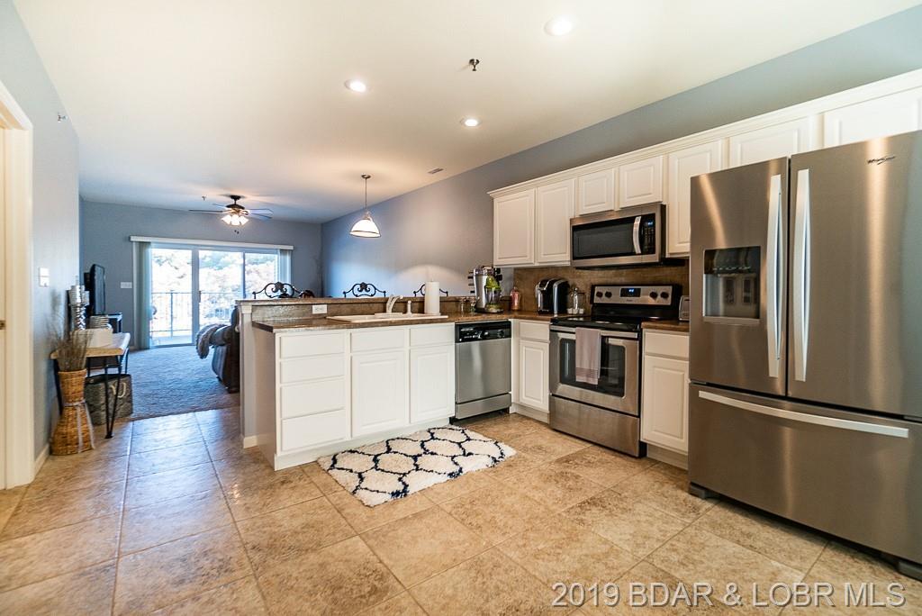 138 Oak Harbor Drive - Photo 1