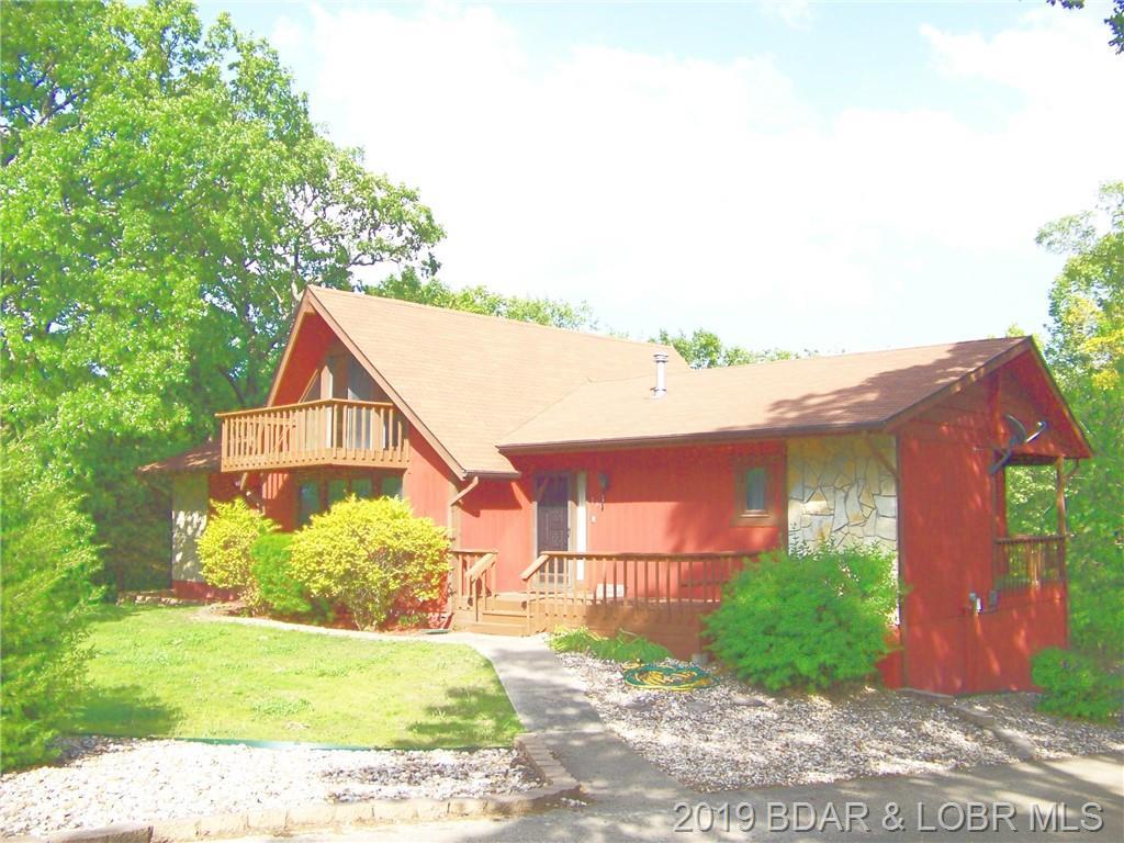 160 Ravenwood Drive - Photo 1