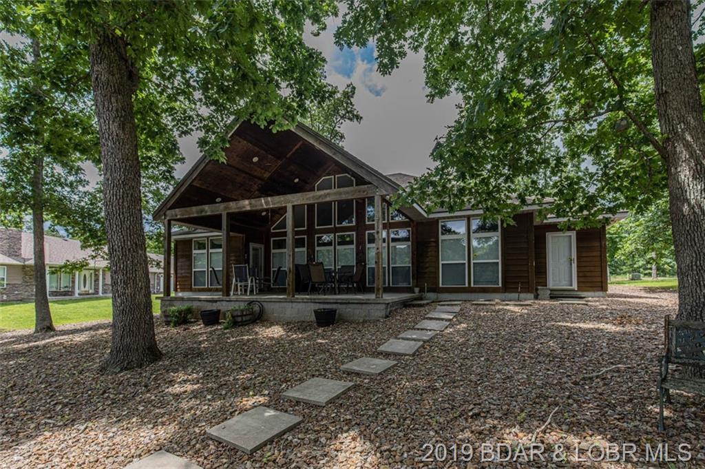 406 Emerald Hills Drive - Photo 1