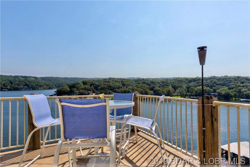 196 Bluff Boulevard - Photo 1