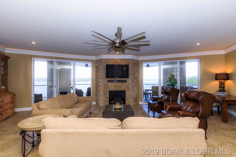 100 Trinity Pointe Drive - Photo 1