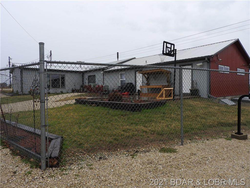 10501 Old Highway 54 - Photo 1
