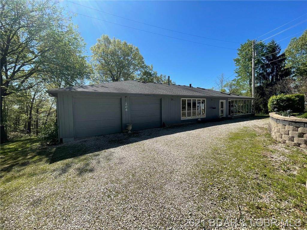 206 Bluffview Drive - Photo 1