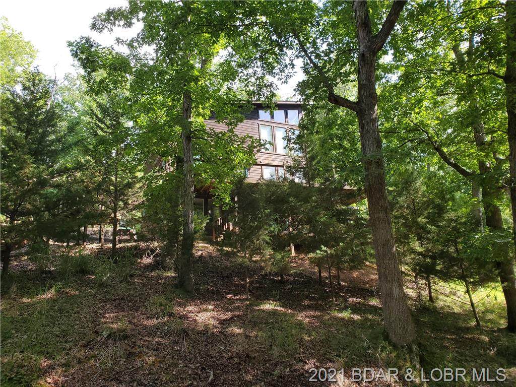 155 Camelot Court - Photo 1