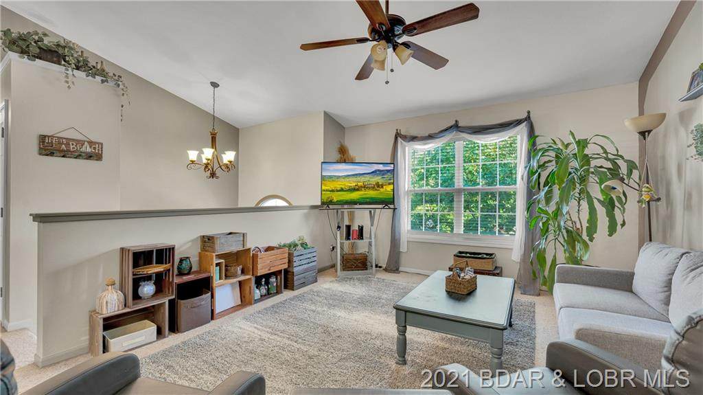 335 Evergreen Drive - Photo 1