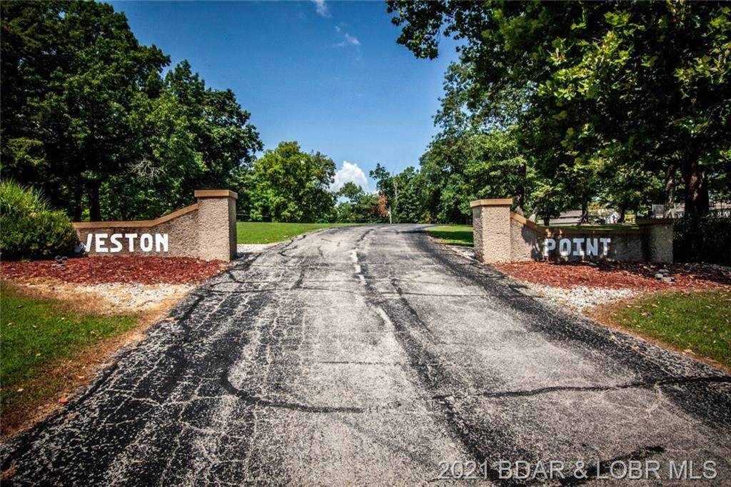 6620 Weston Point Drive - Photo 1