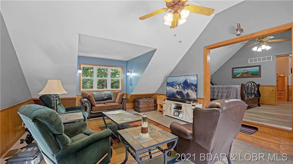 128 Driftwood Circle - Photo 1