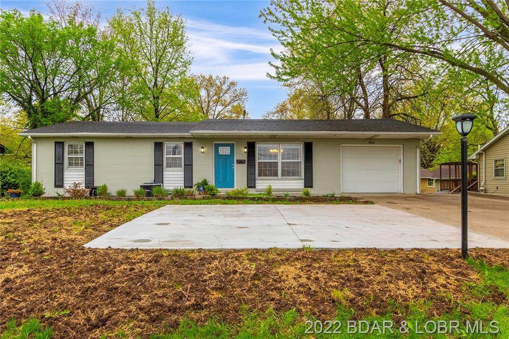 2604 Broadway - Photo 1