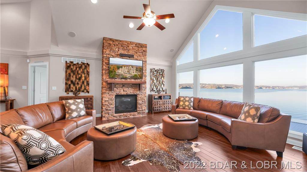 1149 Beacon Pointe Circle - Photo 1