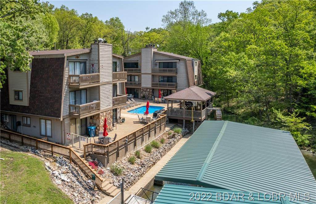 804 Manor Circle - Photo 1