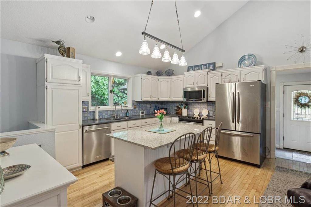 758 Foxhead Shores Drive - Photo 1