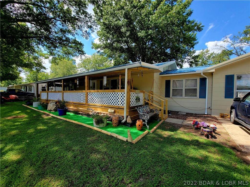 403 S Ross - Photo 1