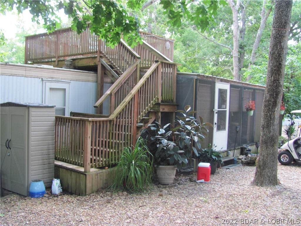 97 Hook Ln - Photo 1