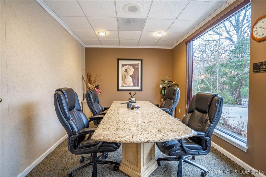 1037 Palisades Boulevard - Photo 1