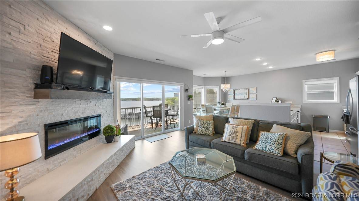 492 Regatta Bay Drive - Photo 1