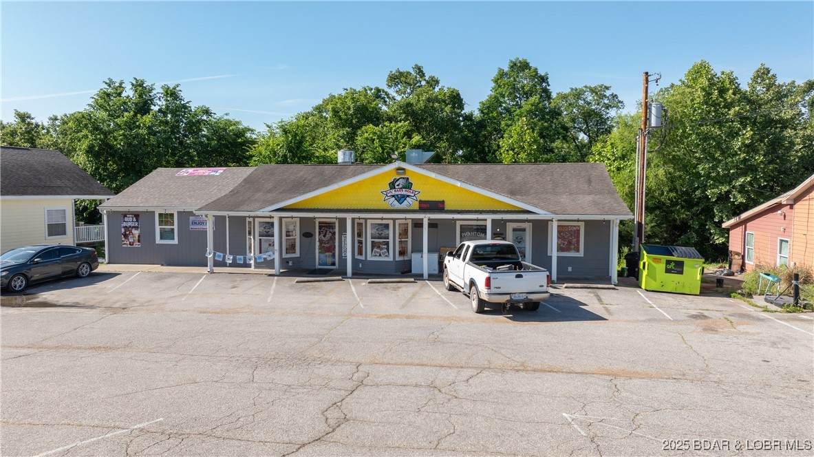 https://bt-photos.global.ssl.fastly.net/ozarks/orig_boomver_1_3575886-2.jpg