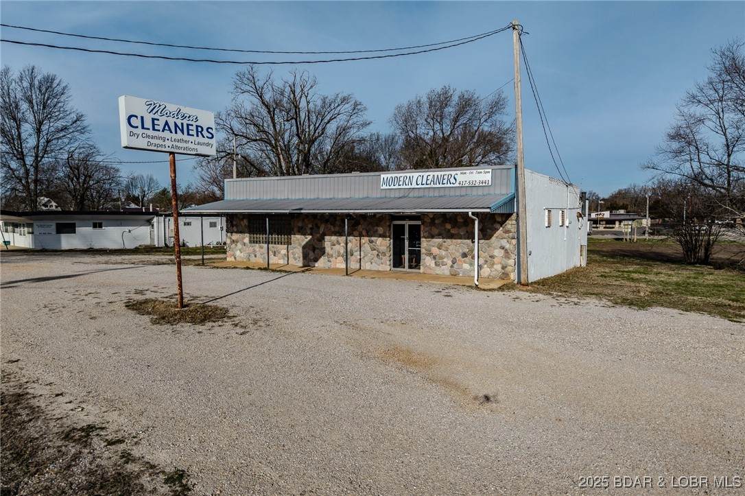 https://bt-photos.global.ssl.fastly.net/ozarks/orig_boomver_1_3576272-2.jpg
