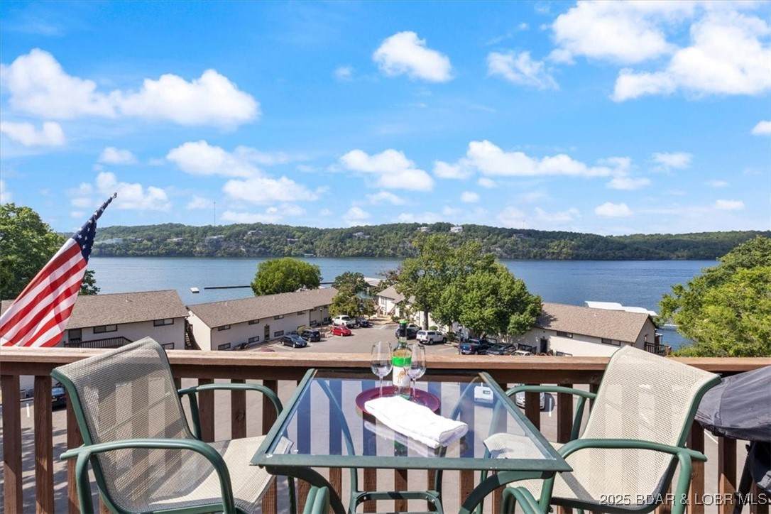 6620 Weston Point Drive - Photo 1