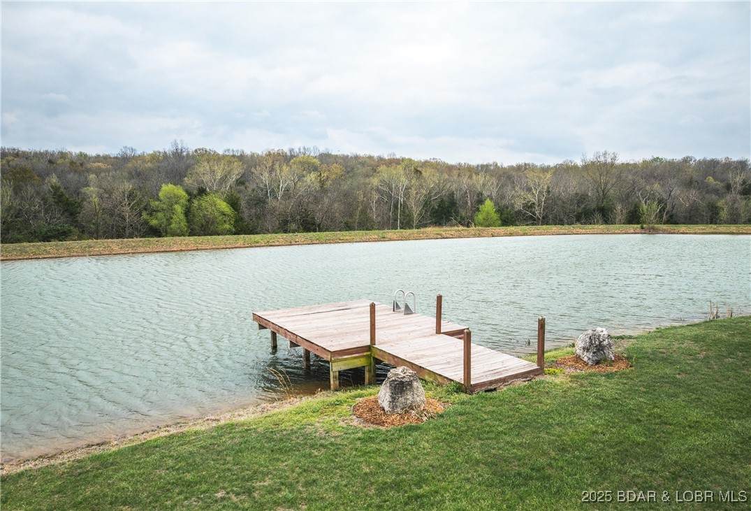 https://bt-photos.global.ssl.fastly.net/ozarks/orig_boomver_1_3577911-2.jpg