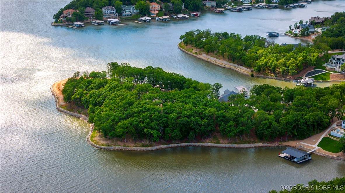 464 East Village Road - Photo 1