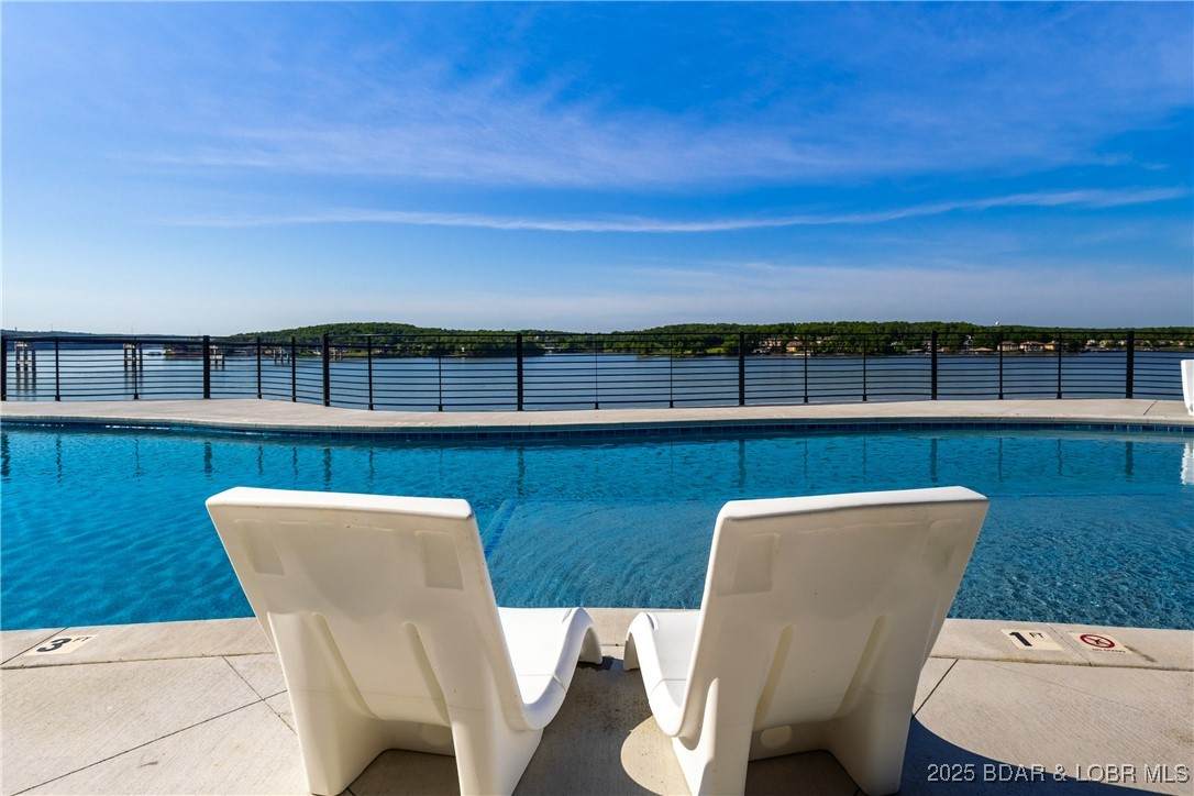100 Blue Heron Hill - Photo 1