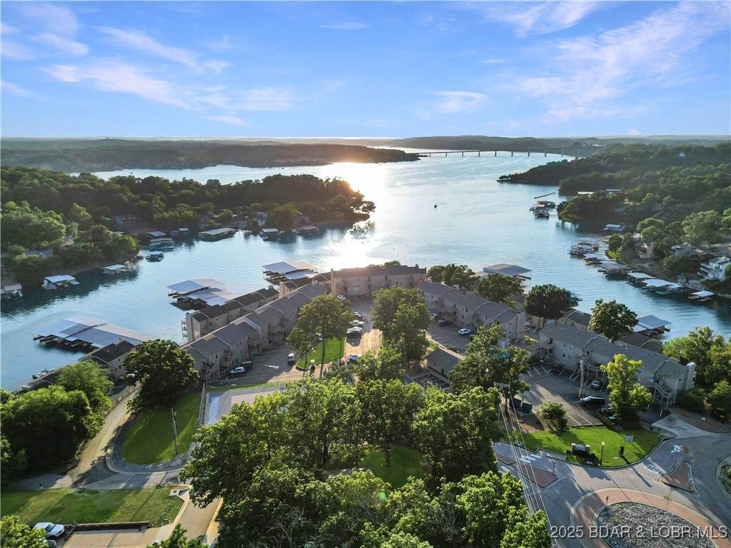 713 Indian Pointe - Photo 1