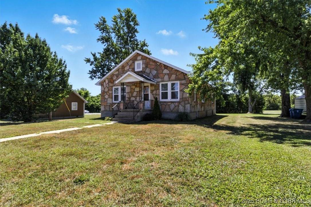 920 E. North Street - Photo 1