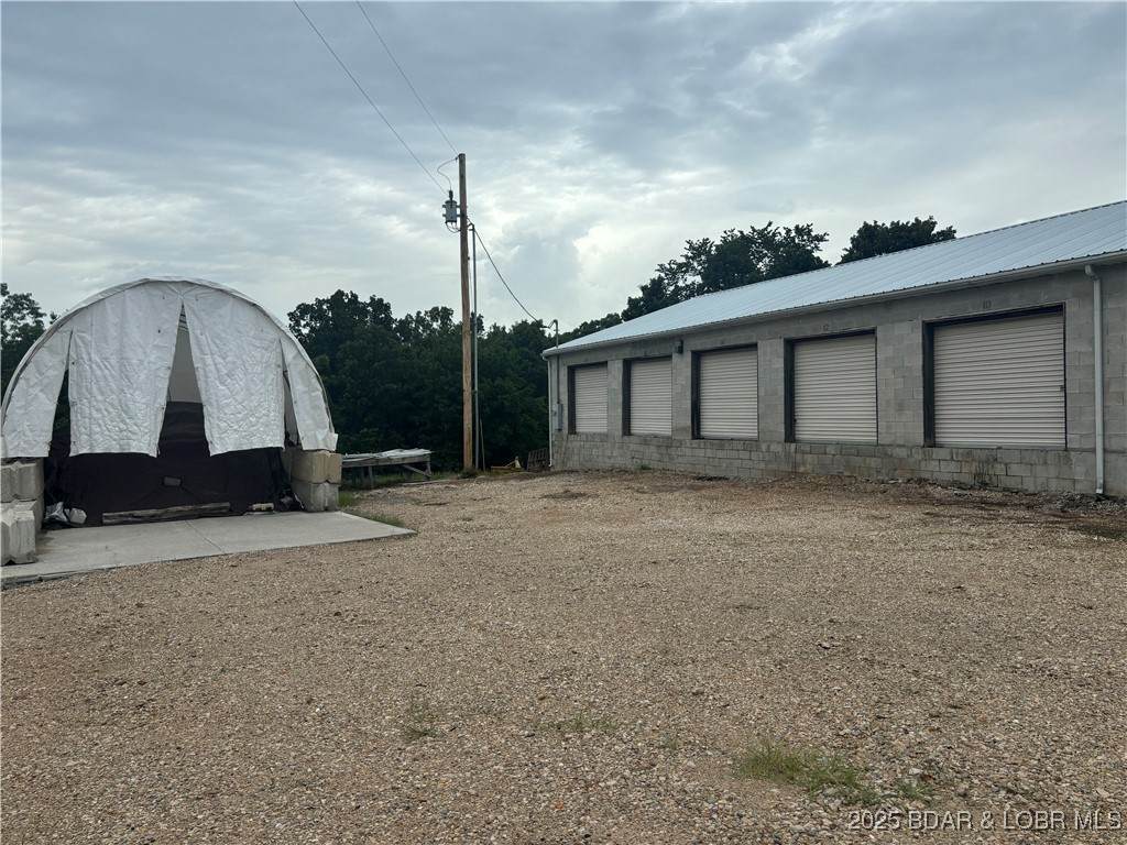 633 Hiland Circle - Photo 1